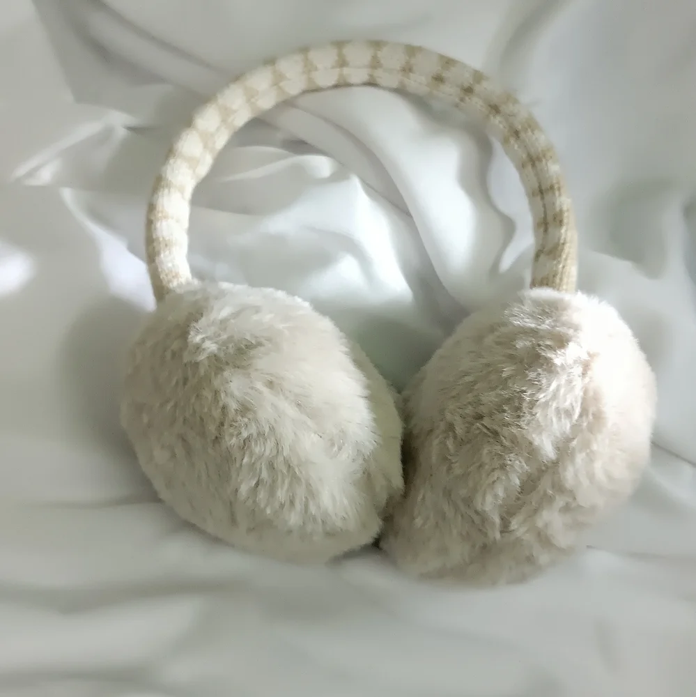 Faux Fur Earmuffs - Picture 2 of 3